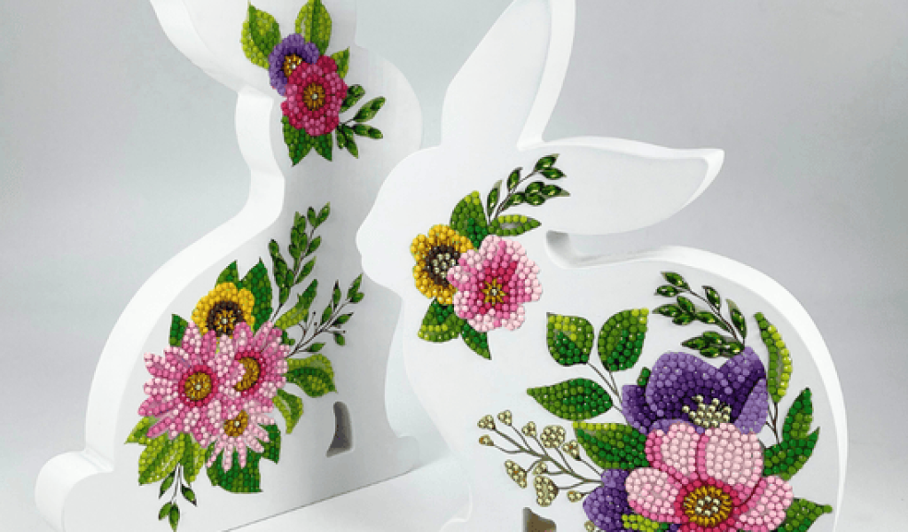 Floral-Easter-Bunnies-Crystal-Art-Wooden-Decoration-12_550x